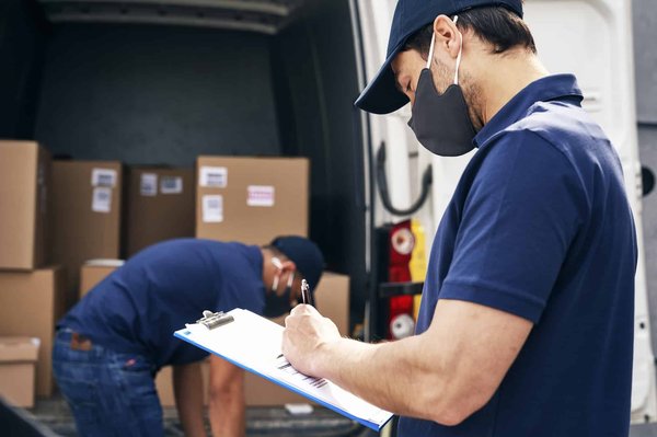 Quels sont les avantages pour une entreprise de recourir à un service de livraison de colis ?
