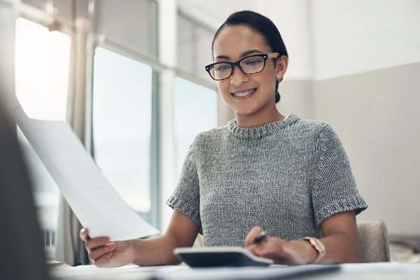 Pourquoi opter pour une agence de traduction plutôt que d’un freelance ?